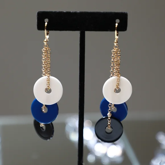 New York and Company Earrings - Picture 3 of 8